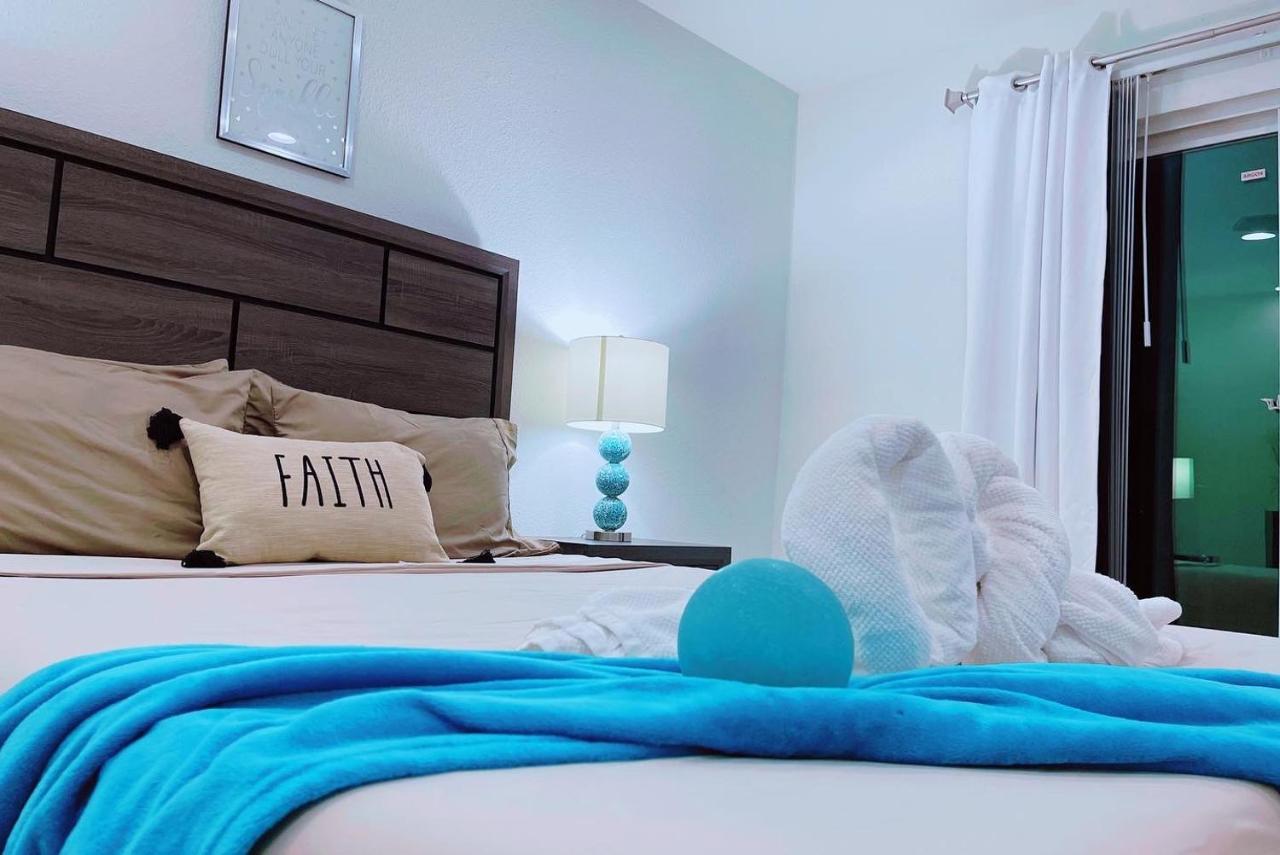 Modern Santorini Suite Houston Nrg Tmc Luxurious Walkable Экстерьер фото